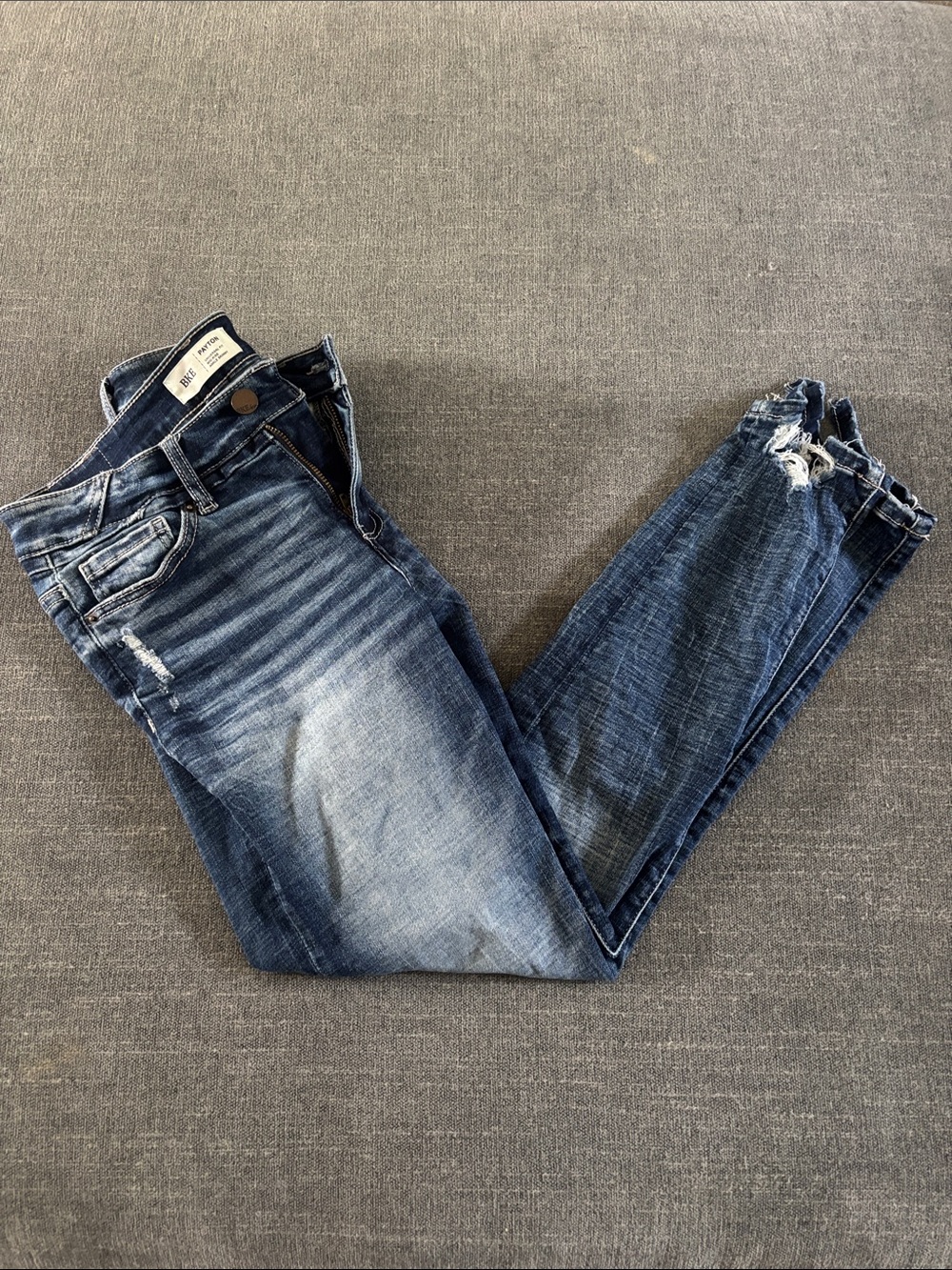 BKE Women’s Skinny Jeans in Faded Blue with Distressing